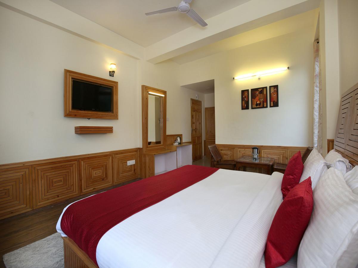 Oyo 10116 Hotel Rhythm Retreat Manāli Eksteriør billede